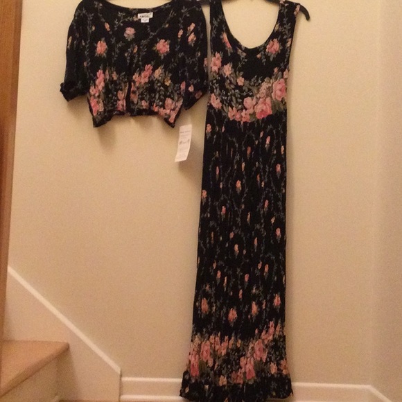 American Angel Dresses & Skirts - NWT American Angel 2pc. long Dress w Top Sz M